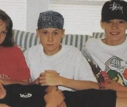 "Guess Who? A Shocking Childhood Photo of A-List Celebs Has Everyone Buzzing &ndash; You Won't Believe the Childhoods They Had!"