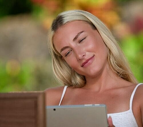 "Love, Drama, and TikTok: Is Shyanne Blankenship Playing with Fire in Her Relationship with Jackson Mahomes?"