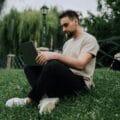 "24 Hours to Romance: How a Tinder Date Gone Wrong Exposes the Dark Side of 'Manosphere Madness'!"