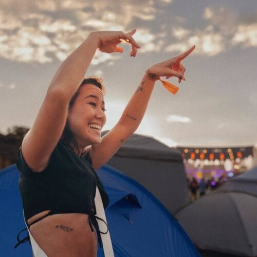 "Don&rsquo;t Let Your Festival Dreams Turn into a Fashion Nightmare: The Must-Have Guide to Slaying Outfits and Camping Like a Pro!"