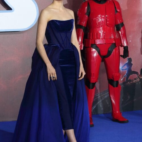 "From Jedi to Jitters: Daisy Ridley's Haunting Return with &lsquo;We Bury The Dead&rsquo; Leaves Fans in a Grave State!"