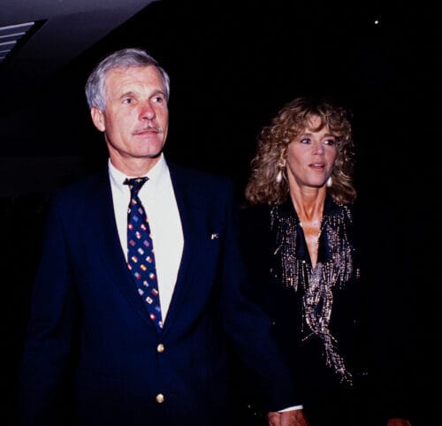 "Jane Fonda's Emotional Farewell: Unveiling Untold Secrets of Her 'Deeply Romantic' Life with Ted Turner"