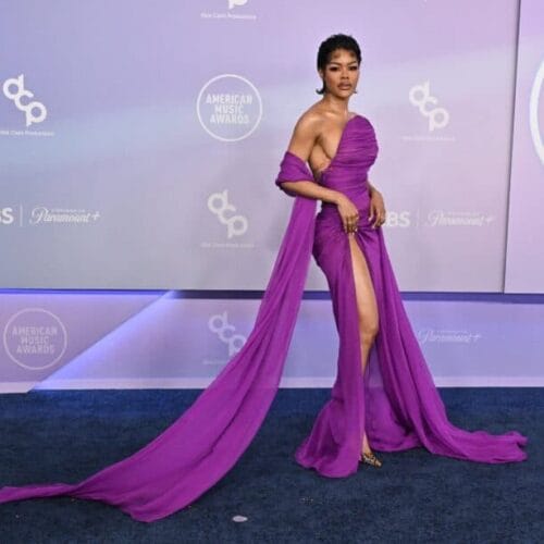 "Teyana Taylor Turns Heads and Raises Eyebrows on AMAs Red Carpet with Her Daring Look &ndash; What&rsquo;s the Shocking Story Behind It?"