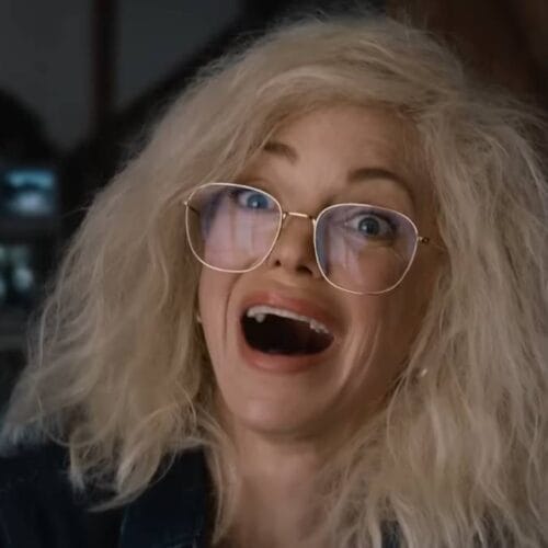 "From Cut to Comeback: Anna Faris Reveals the Surprising Secrets Behind Her Scary Movie 6 Return!"
