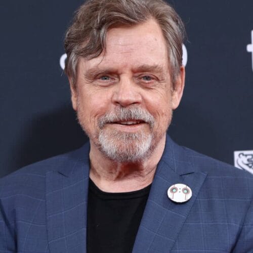 "Lightsaber Showdown: Jamie Kennedy's Hilarious Roast of Mark Hamill's Trump AI Antics!"