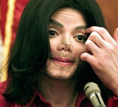"Unmasking the Mystery: Michael Jackson&rsquo;s Nose Tape Secret Revealed by Ex-Bodyguard &ndash; You Won&rsquo;t Believe the Reason!"