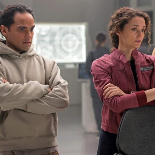 "Brace Yourself: The Ark Season 3 Premiere Packs an Emotional Punch You Didn't See Coming!"