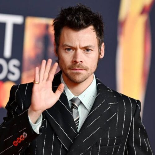 "Did Harry Styles Just Sneak in a Love Note to Taylor Swift on Her Big Day? Fans Are Divided!"