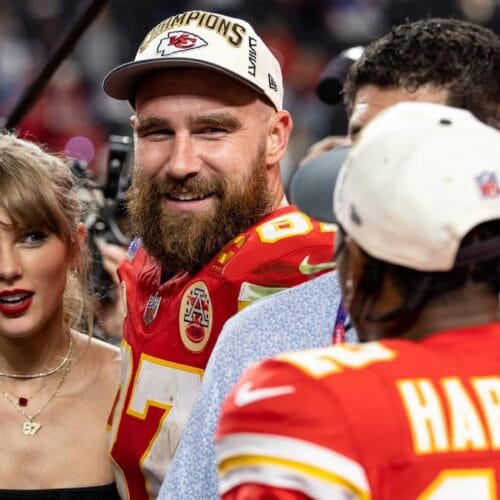 "Is Taylor Swift's Wedding Favor Lyric a Genius Move or a Recipe for Outrage? Find Out What Fans Are Really Saying!"