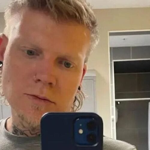 "Unveiling the Shadow: Blake Garrett's Autopsy Exposes Heartbreaking Secrets of a Disappearing Child Star"