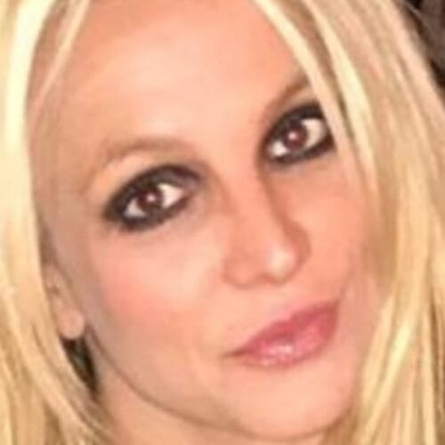 "Britney&rsquo;s Bikini Dilemma: Why This Pop Princess is Ready for a Wardrobe Refresh Under the Mexican Sun!"