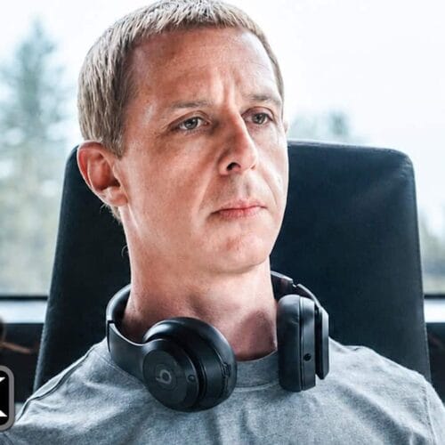 "Can Jeremy Strong's Mark Zuckerberg Pass the Turing Test of Humanity? Find Out in the Latest Trailer!"