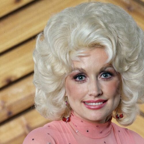 "Dolly Parton's Number One Hit Banned? Discover the Shocking Lyrics That Left Radio Stations Blushing!"