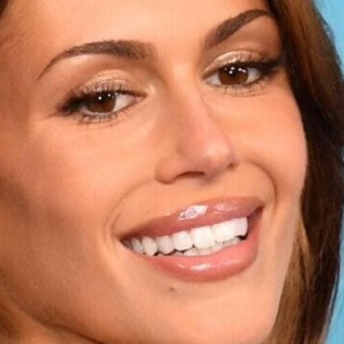 "Kaia Gerber's Mexico Bikini Look Sparks Debate: Fashion Statement or Cause for Concern?"