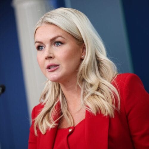 "Karoline Leavitt's Shocking Exit: What Stars Aligned for This White House Press Secretary's Stunning Farewell?"