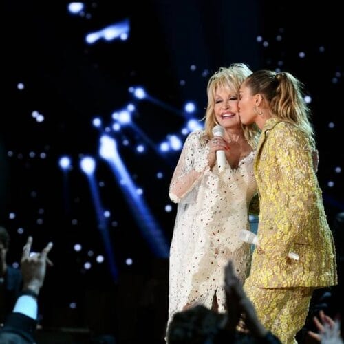 &ldquo;Miley Cyrus&rsquo; Heartfelt Tribute to Dolly Parton: The Secret Bond That Will Leave You in Tears!&rdquo;