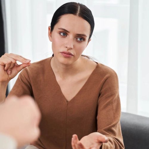 "11 Phrases That Scream 'I'm Outta Here': What Women Say When Love Turns Cold!"