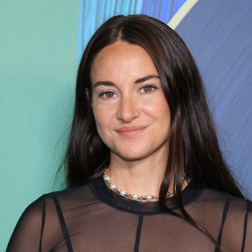 "Aaron Rodgers Drops Bombshell: Did Astrology Reveal the Real Reason Behind His Split with Shailene Woodley?"
