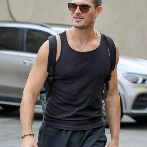 “From Dancing on Air to Courtroom Chaos: Gleb Savchenko's Custody Battle Takes a Shocking Turn!”