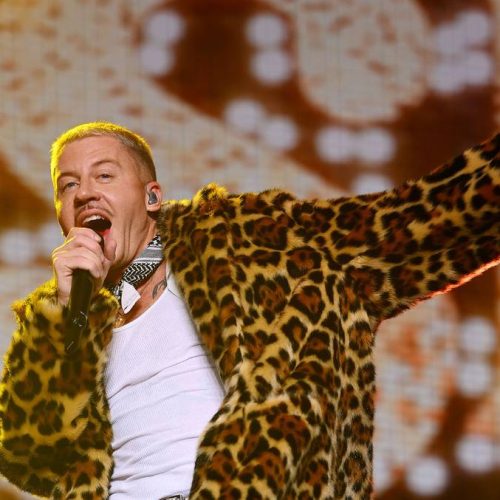 &ldquo;Macklemore's Shocking Betrayal: Did He Just Break the Golden Rule at Ed Sheeran's Show?&rdquo;