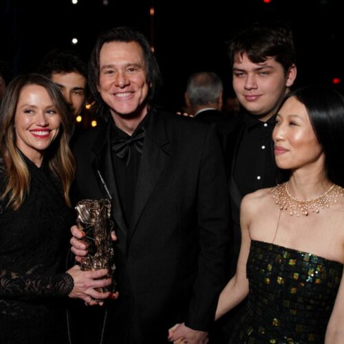 "From Laughter to Love: Jim Carrey Shocks Fans with Surprise Wedding to Min Ah Just Months After Going Public!"