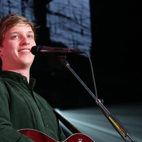 "From Vanishing Act to Stardom: How George Ezra’s Mysterious Three-Year Hiatus Sparked a Cosmic Comeback!"