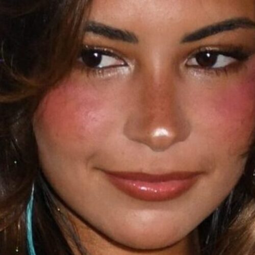 "Gabriela Moura Turns Heads in a Tiny Pink Bikini – You Won't Believe What Happens Next!"