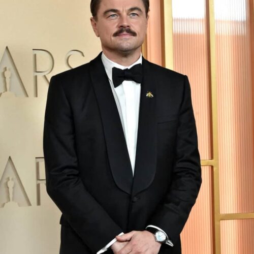 "Is Love Blind? Leonardo DiCaprio's Model Girlfriend Shocks Fans with Her Unwavering Attraction Amid His Weight Gain Drama!"
