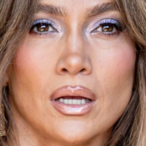"Jennifer Lopez Turns Heads with Daring Weekend Swimsuit – Is She Channeling Her Inner Mermaid or Just Fishing for Attention?"