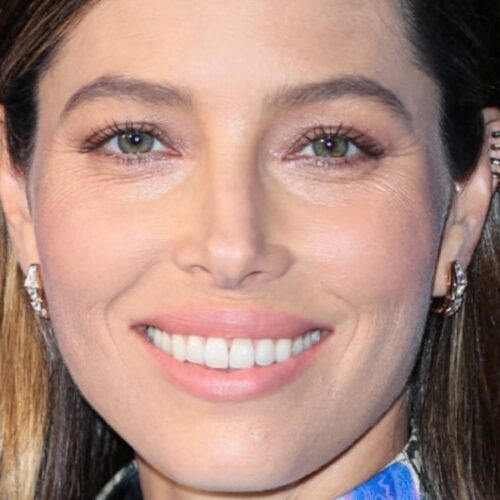 "Jessica Biel's Sizzling Bikini Moment: Is Her 'Award-Winning' Backside About to Break the Internet?"