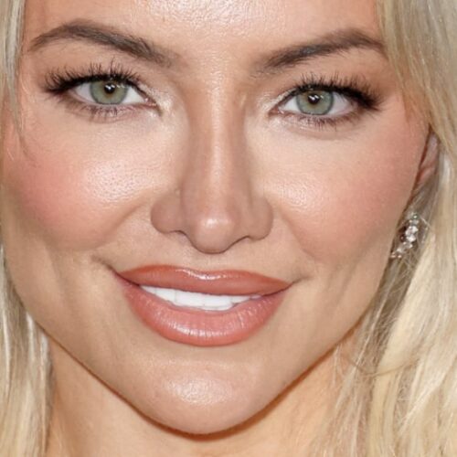 "Lindsey Pelas Unzipped: What’s Behind the ‘Melons’ in Her Latest Outdoor Adventure?"