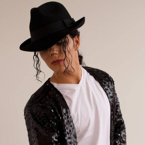 "Unmasking the Moonwalker: You Won't Believe the Transformation of This 20-Year-Old Michael Jackson Impersonator!"